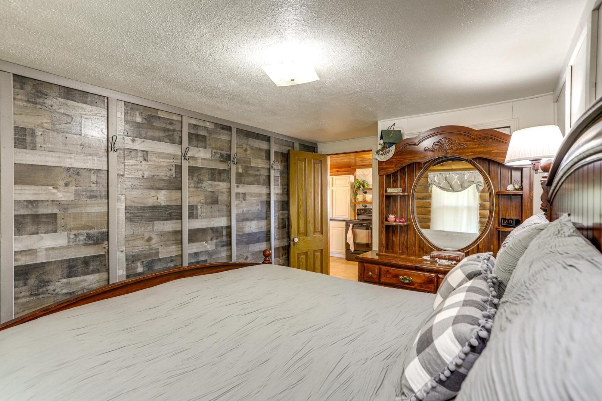 Quiet Shiloh Retreat With Spacious Yard And Fireplace! Экстерьер фото
